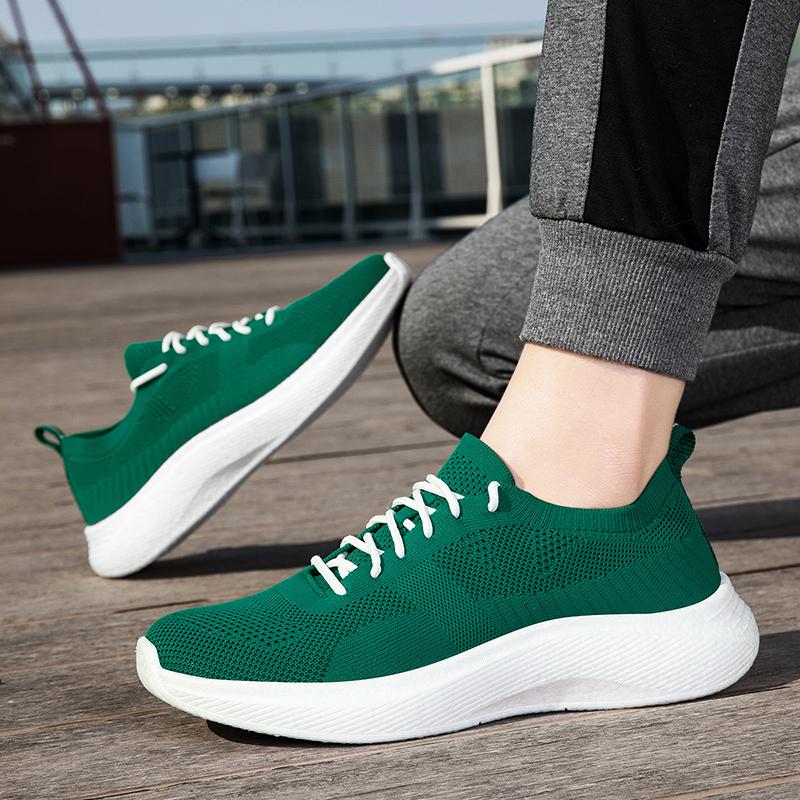 Fashion Green Unisex Breathable Casual Flying Woven Lightweight Sport Sneakers Slip-on Non-Slip Jogging Shoes for Couples Women Men
