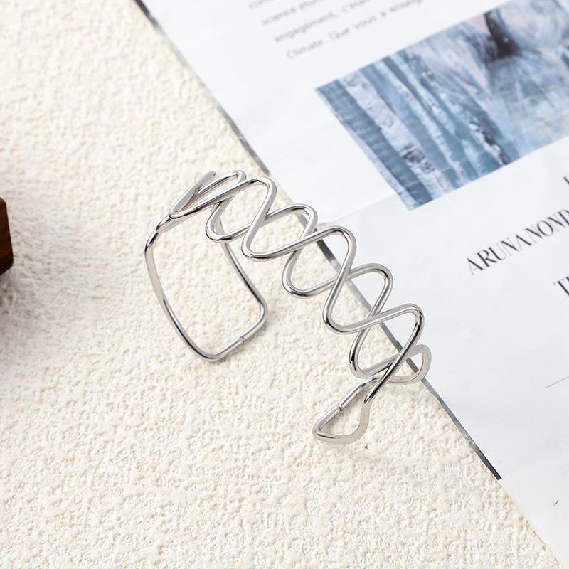 Wind Collar Bracelet, High-End Sense Exaggerated Geometric Hollow Wave Neck Ring Bracelet, Creative Arm Ring Necklace