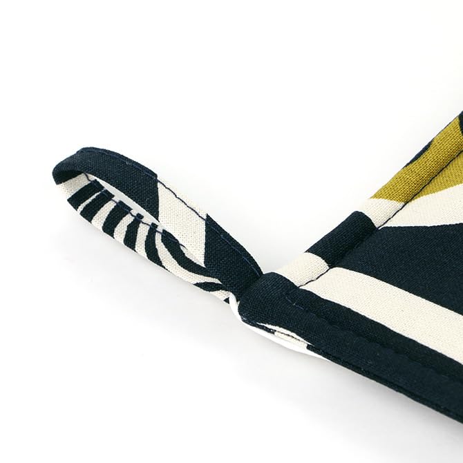 Marimekko Pieni Rukinlapa Pot Holder/Trivet 71966 560 [Parallel Import]