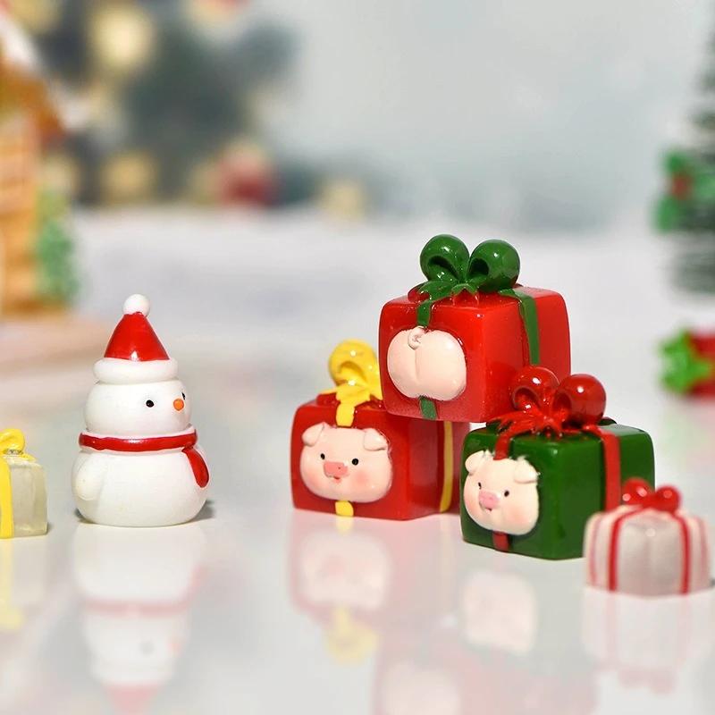 Christmas Decoration Ornaments Xmas Micro Landscape New Year 2026 Miniatures Home Decorative Santa Claus Figurines Home Decor