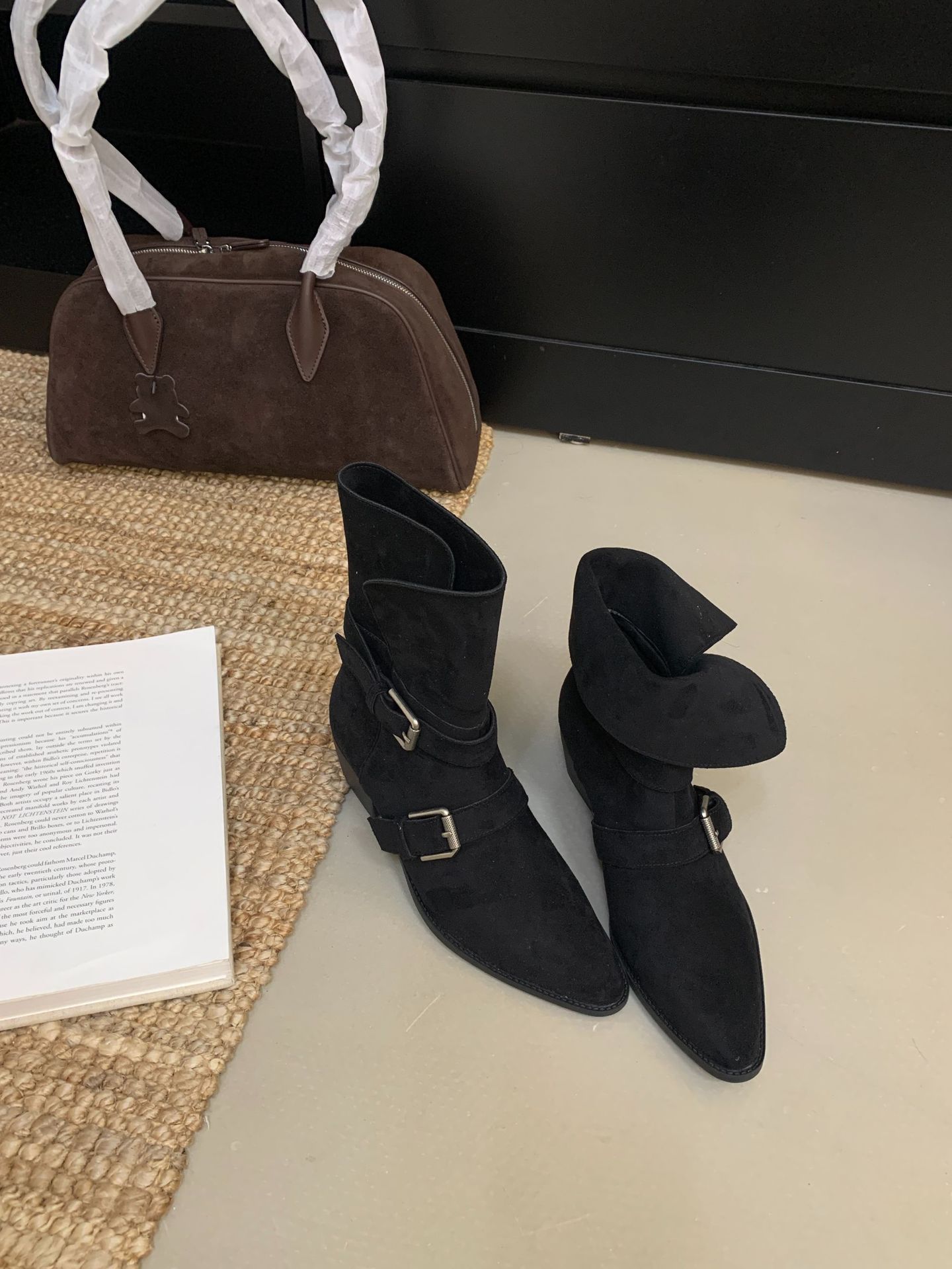 

2025 autumn and winter retro belt buckle thick heel fold two wear short boots women s fashion temperament fashion short boots 39