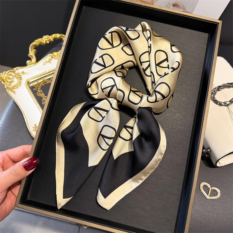 French light luxury chain small square scarf simulation silk printing silk scarf headscarf women's spring and summer scarf temperament scarf scarf new
