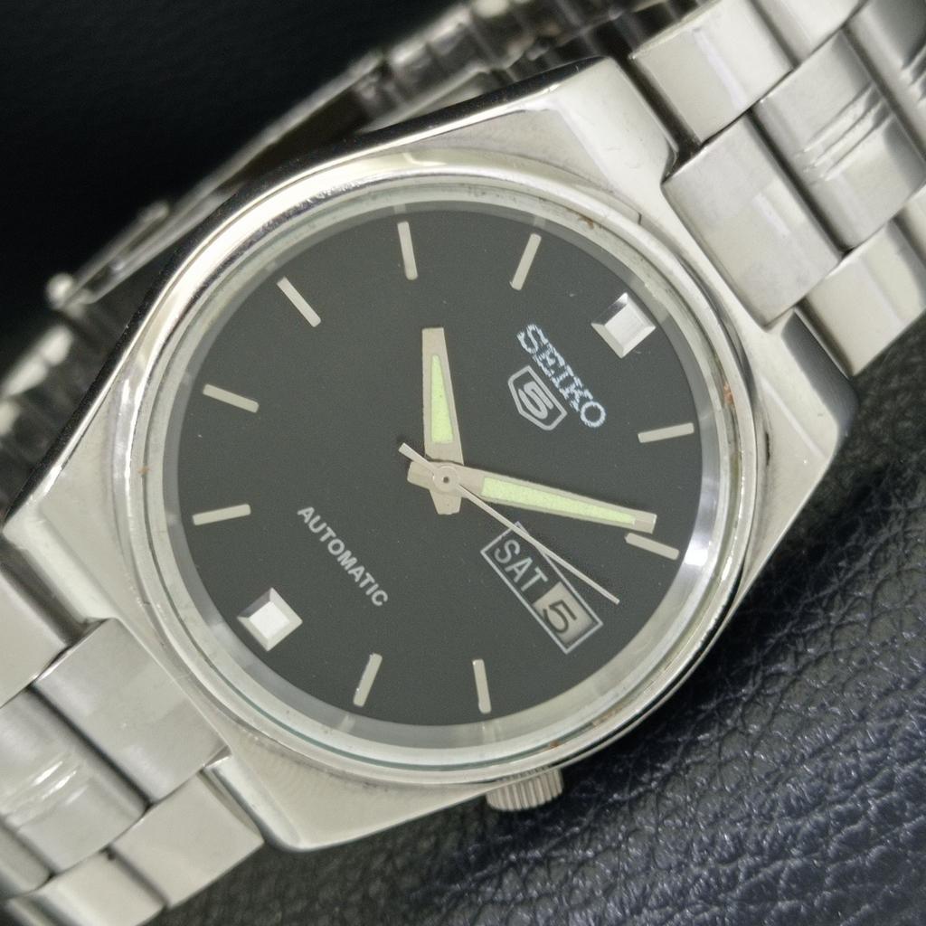 GENUINE VINTAGE SEIKO 5 AUTOMATIC 7009A JAPAN MENS BLACK DIAL WATCH A701594-5 R206b-a701594