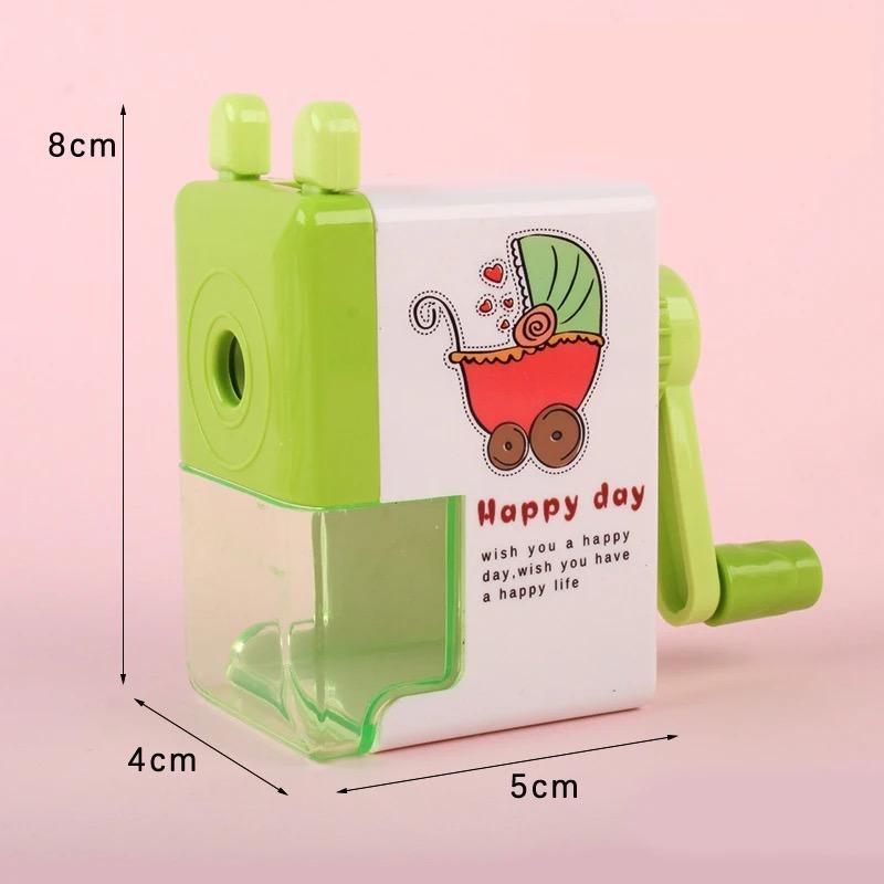 1 Pcs Random color Pencil Knife Cartoon Animal Hand cranked Pen Sharpener Student Supplies