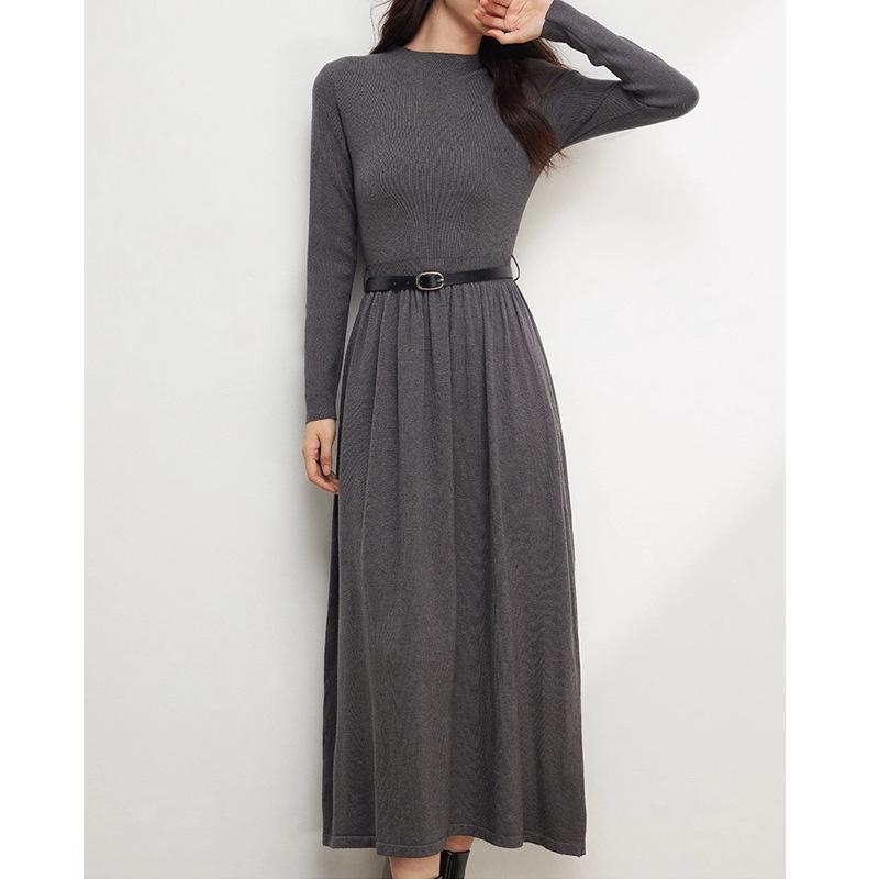 Elegant Black Knit Dress - Hepburn Style for Autumn/Winter S