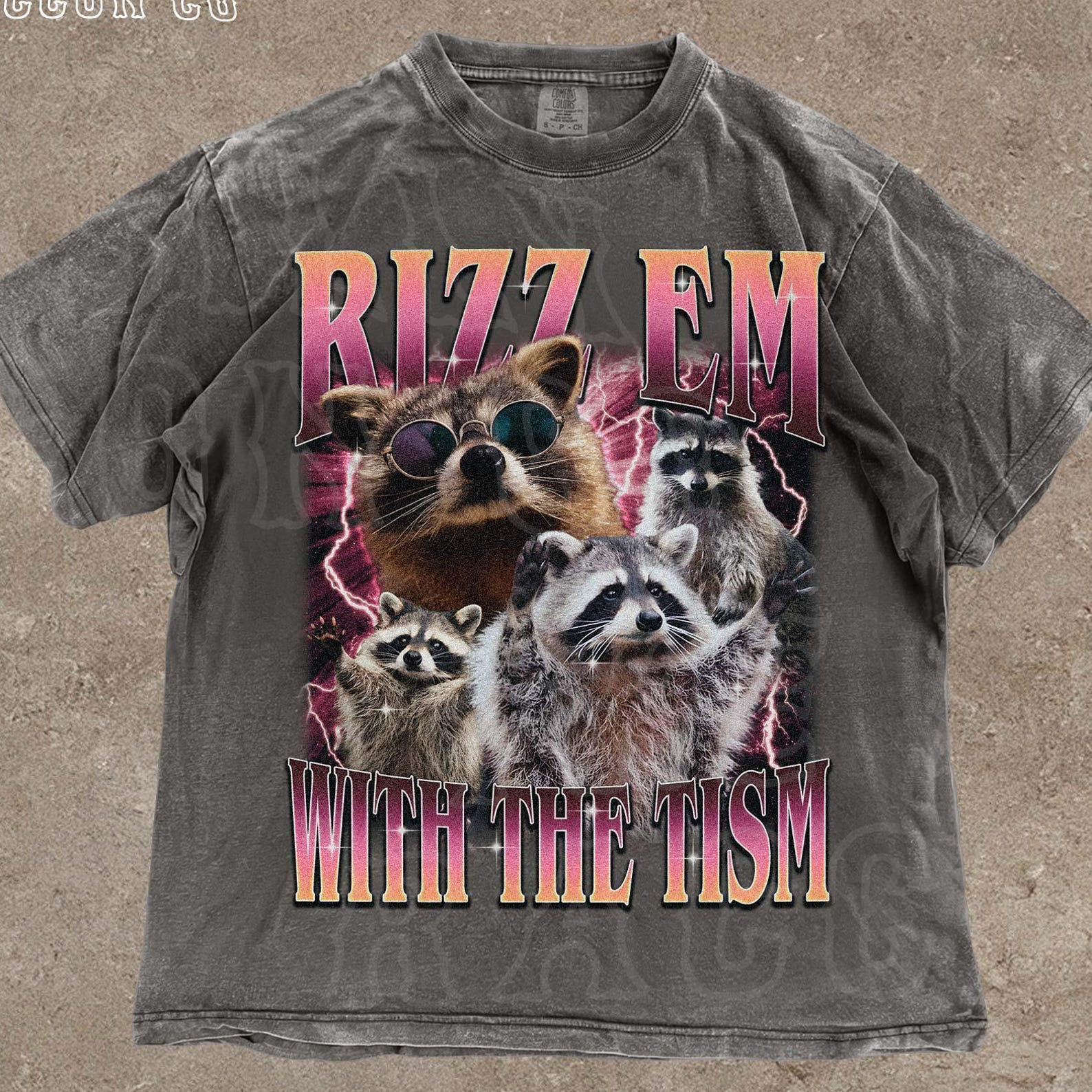 Raccoon Meme Shirt | Rizz Em With The Tism | Neurodivergent Trash panda T-shirt | Funny Autism Awareness Gift | ADHD Sensory Humor Tee XL