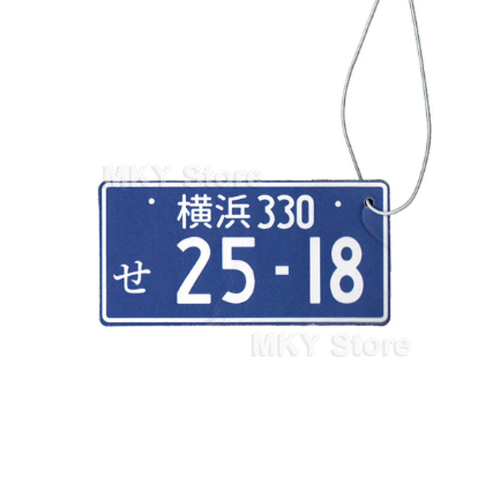 Yüksek Kaliteli Araba Hava Spreyi Asılı Oto Dikiz Aynası Parfüm JDM Yarış Stili Araba Plakası Katı