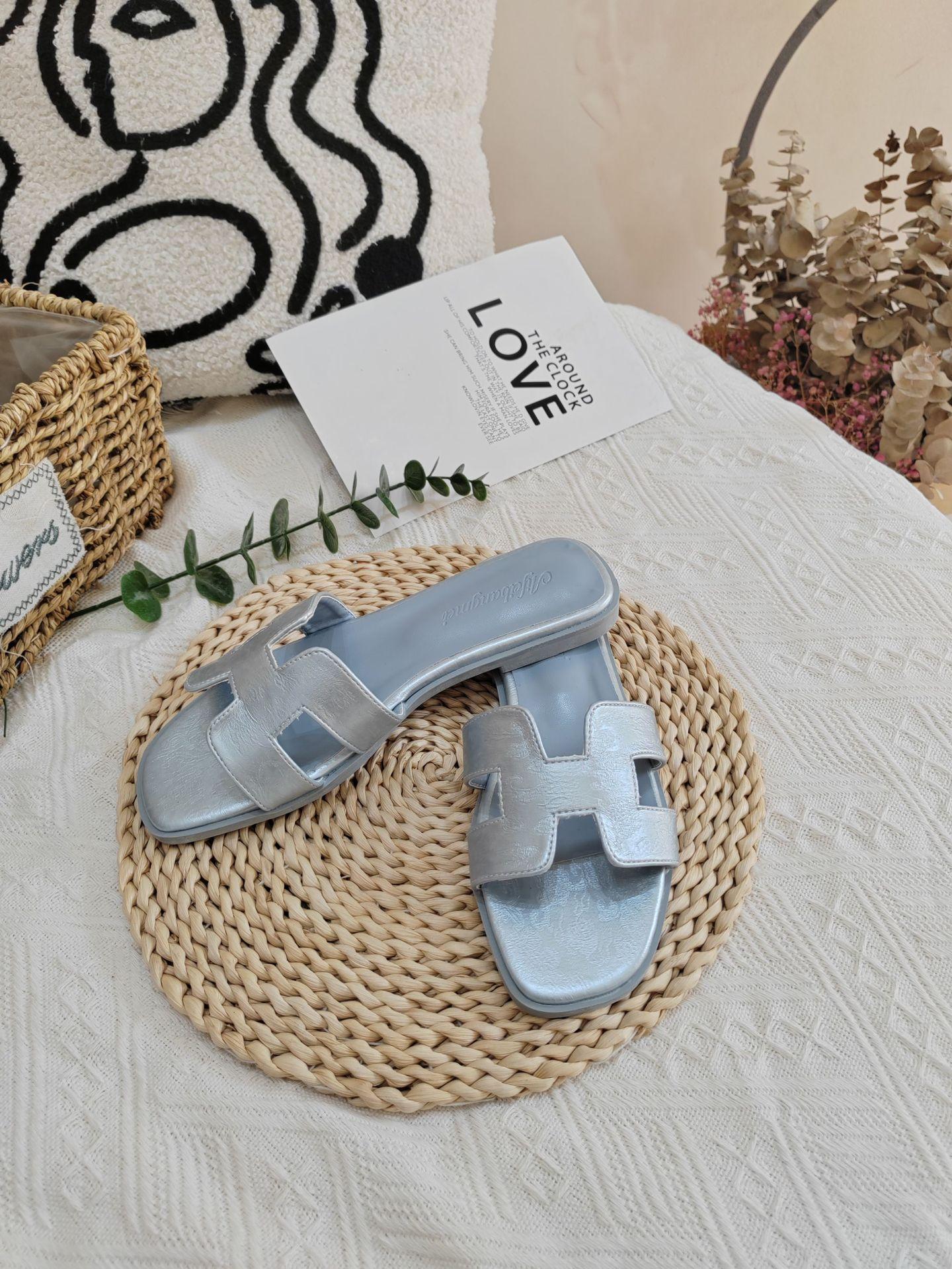 

Французские ~ универсальные классные тапочки 2025 года, новинка лета, ретро-мода, простая плоская подошва, для походов и шопинга, женская обувь 35 небесно-голубой