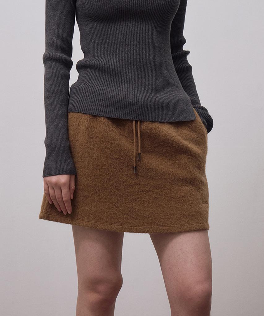 Howaseu Roti Mini Skirt (Camel)