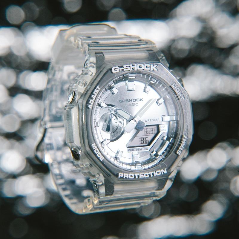 Casio G-SHOCK Men's Resin 200M Water Resistant Analog Shock Resistant Quartz Watch GA-2100BM-7A8