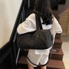 Einfache und vielseitige leichte Umhängetasche im japanischen Stil, lässige Sporttasche, geräumige Tragetasche, modische Crossbody-Reisetasche