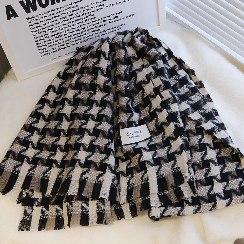 Black and white plaid scarf women's autumn and winter imitation cashmere couple warm scarf thousand bird grid versatile fringed shawl