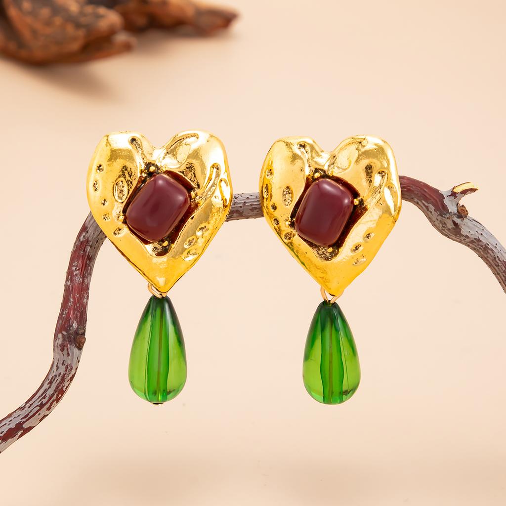 Salircon Vintage 1 Pair Metal Heart Dangle Earrings for Women New Bohemia Gold Color Earrings Jewelry Daily Accessories Gifts