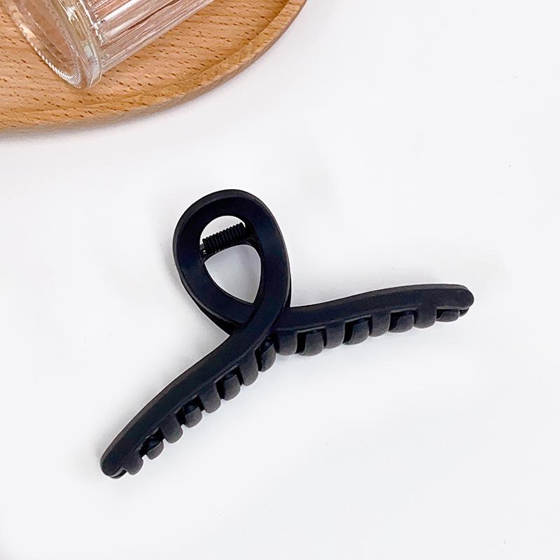 Retro Milk Coffee Series: Sweet Girl Shark Clip with Frosted Hollow Design - Fashion Hair Accessory