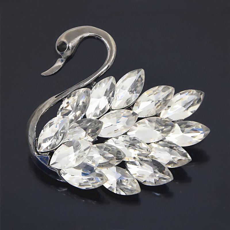 Elegant Crystal Swan Alloy Brooch: Women s High-End Animal Pin Accessory