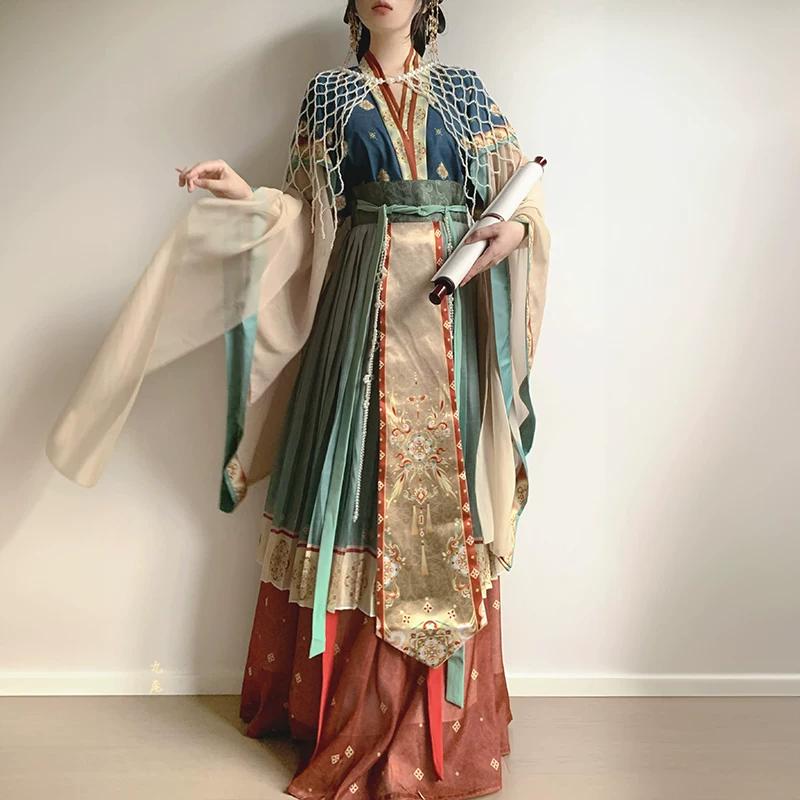 Chinese Wei And Jin Dynasty Style Hanfu. Restore Chinese Fairy Hanfu. Improved Traditional Clothing Suit For Women.