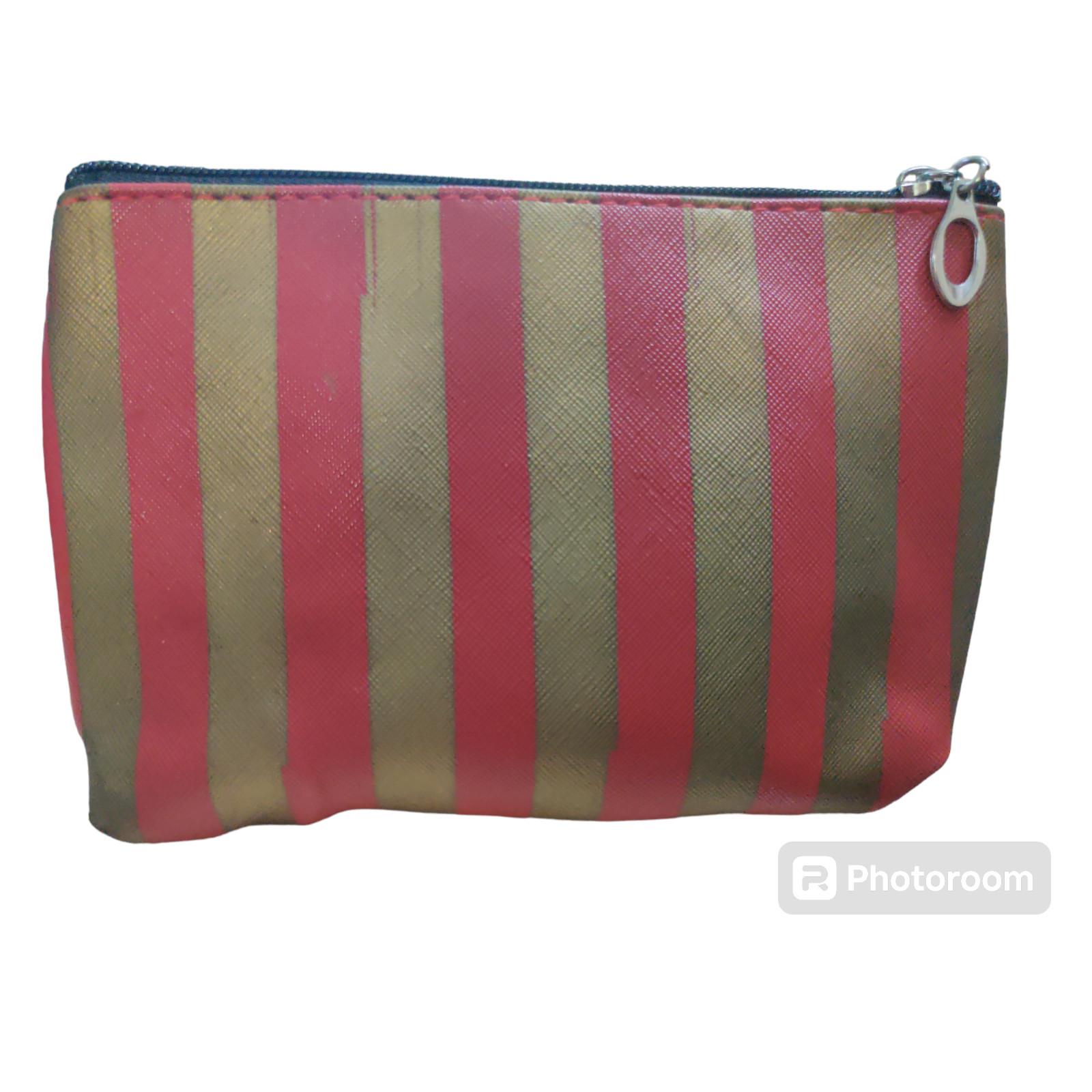 

@ Portable PU Golden Toiletries Makeup Pouch Travel Kit Bag Stylish J155 MJ-831-60%OFF