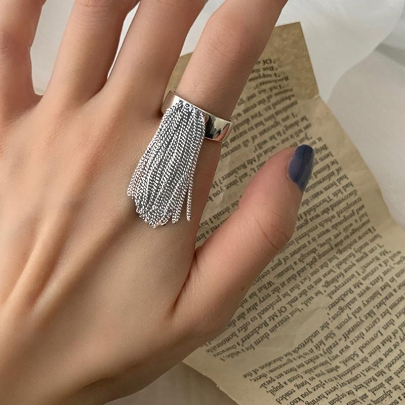 

Silver Tassel Chain Ring for Women Elegant Vintage Unique Design Personality Jewelry Party Gift Trendy Accessory resizable серебряный