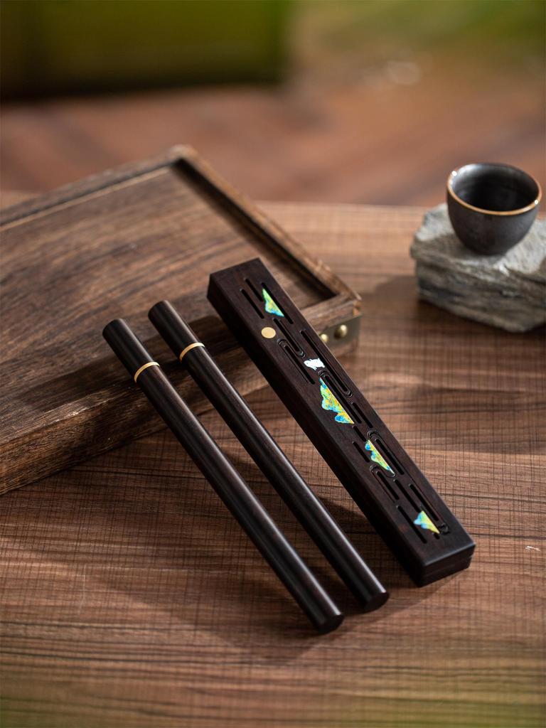 Agarwood Incense Gift Set: Incense Sticks, Rosewood Burner, and Incense Box
