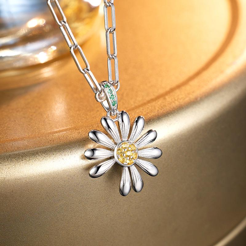 S925 sterling silver light luxury high-end small daisy diamond necklace women's pendant sun flower collarbone chain