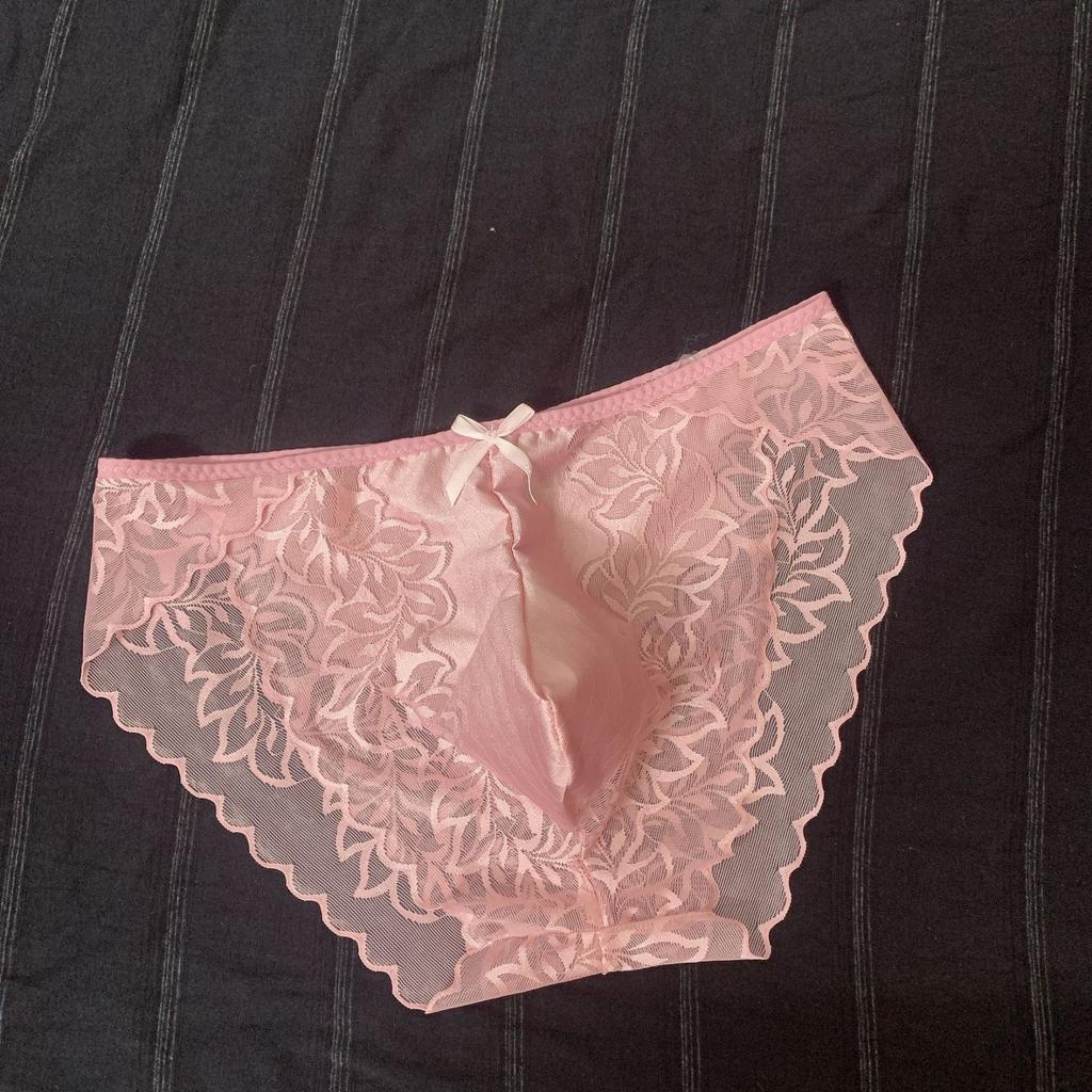 Hot Men Underwear New Sexy Temptation Lace Men'S Briefs Breathable Seamless Underpants Man U Convex Pouch Knickers Sissy Panties