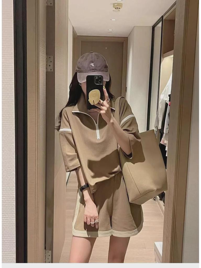 2023 Women's Summer Salt Style Loose Casual Two-Piece Set - Short Sleeve Top & Shorts