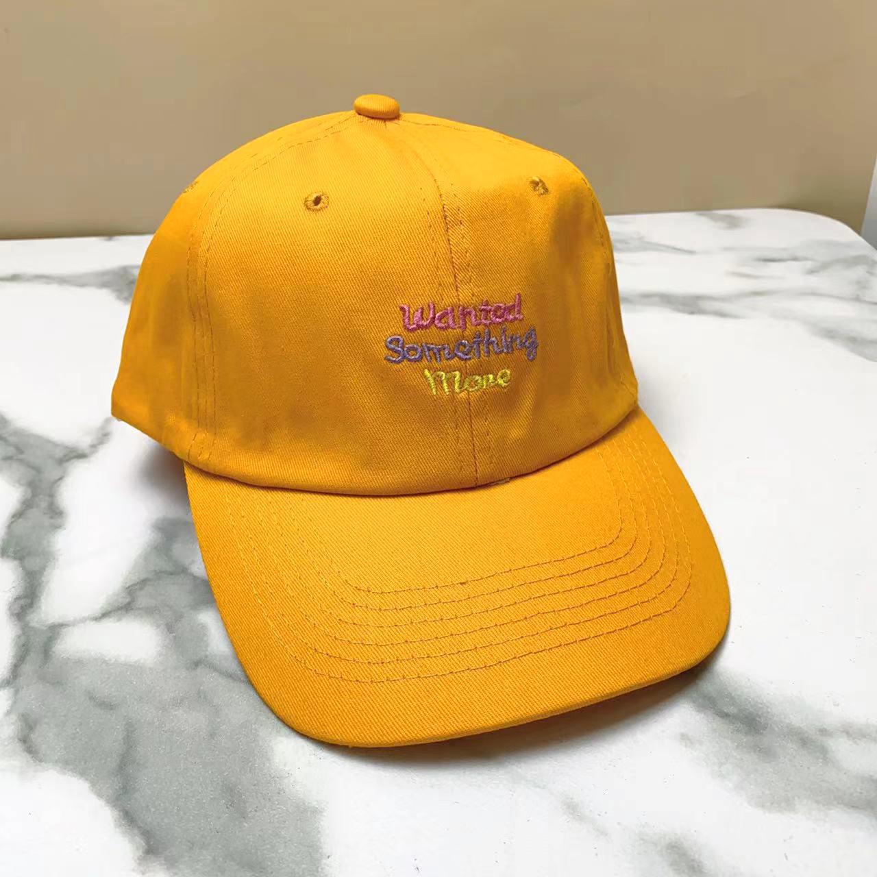 

Men s Trendy Baseball Cap: Versatile Duckbill Design for All Seasons - Japanese & Korean Fashion Adjustable жовтий