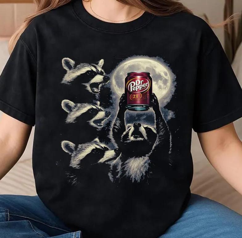 Funny Raccoon T-Shirt – Raccoon Dr Pepper Moon Graphic T-T-Shirt M