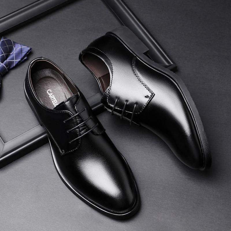 Svarte Herresko Formelle Business Lær Fritidssko Bekledning Elegant og Klassisk Nye Selskaps sko Mannsdress Billig Salg