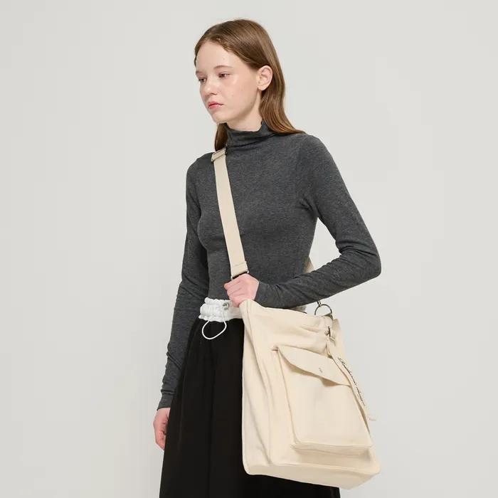 [Worn by Noh Jeong-eui, Hwang In-yeop, Yeo Ju-ha] New Achu Canvas Shoulder Crossbody Bag (Ivory)
