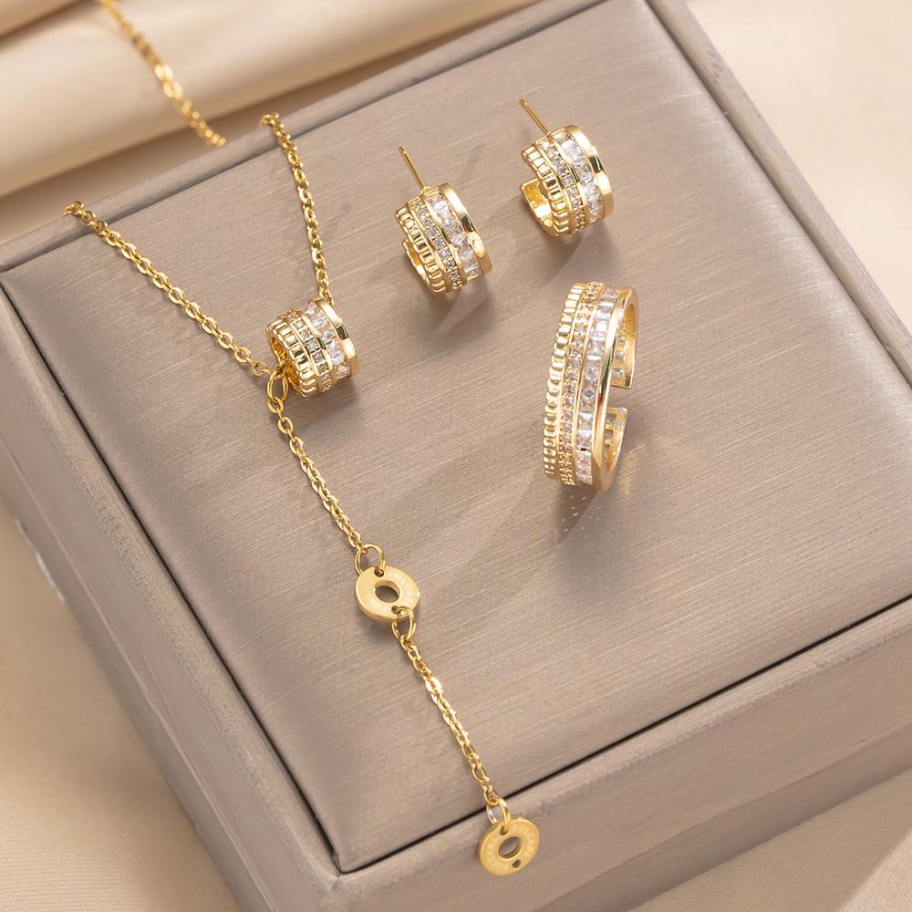 Set of Slim Waist Titanium Steel Women's Necklace - Inlaid Light Luxury Versatile Choker