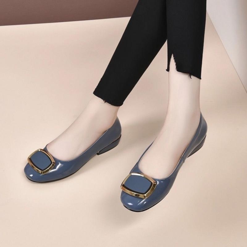 Women's Genuine Leather Chunky Heel Mid-Heel Square Buckle Shoes, 2022 Patent Soft Leather, Versatile Design.