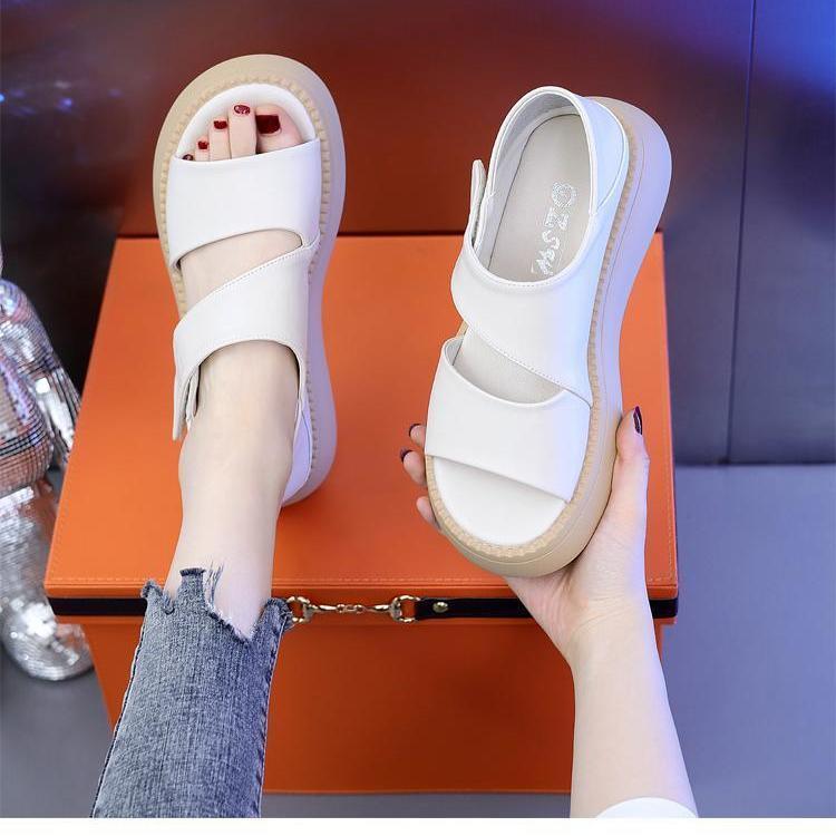 Römersandalen Damen 2025 Sommer dünn vielseitig Klettverschluss Muffin-Schuhe lässig dicksohlig weichsohlig rutschfest Strandschuhe