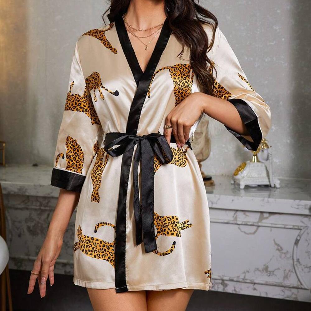 Women's pajamas, sexy V-neck leopard print nightgown, European and American style loungewear set