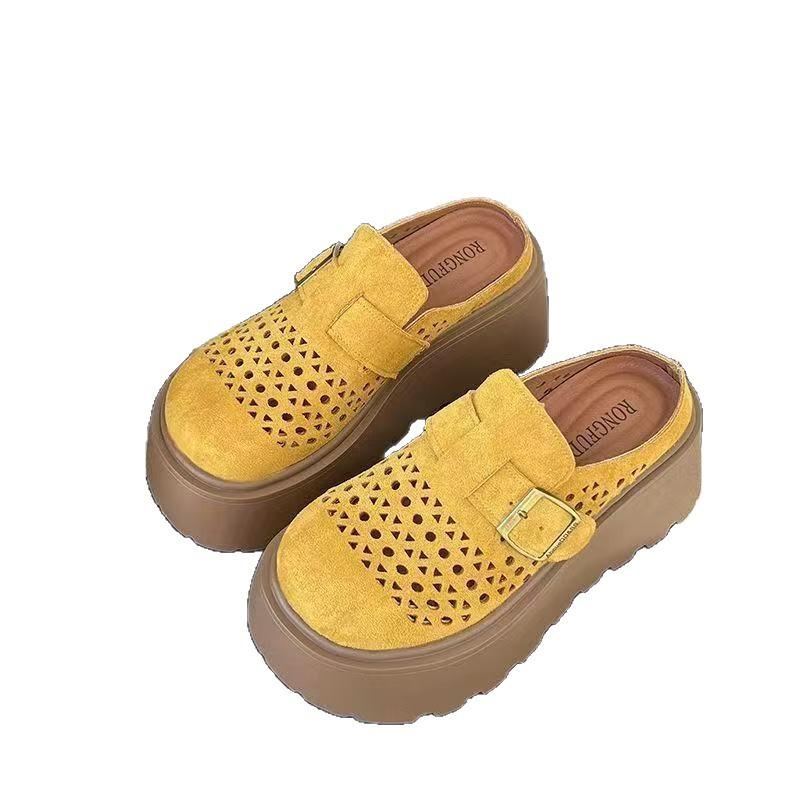 Internet celebrity retro hollow breathable bag head half slippers women 2025 frosted leather muffin thick bottom wear a pedal slippers
