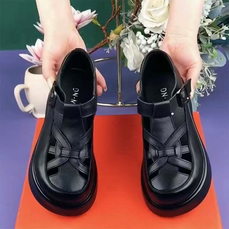 

Маленький человек увеличивает рост и выглядит худым сандалии лето новый верхняя одежда полые дышащие сандалии женщины 40 чёрный