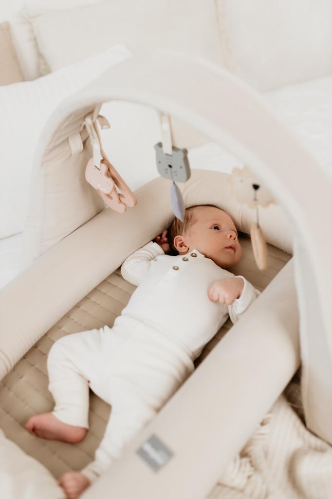 Modulares Babynest mit Spielbogen 3 in 1 Grau