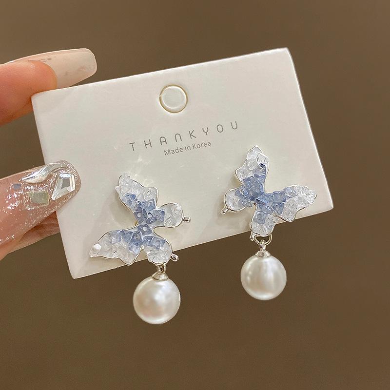 2025 Trendy Korean Micro-Inlaid Zircon Bow Earrings with S925 Silver Needle and Pearl for Women
