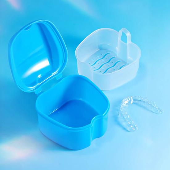 Dentures Case Portable Soaking Denture Bath Box with Strainer Basket Invisible Brace Retainer Mouth Guard Dental Aligner Container Holder