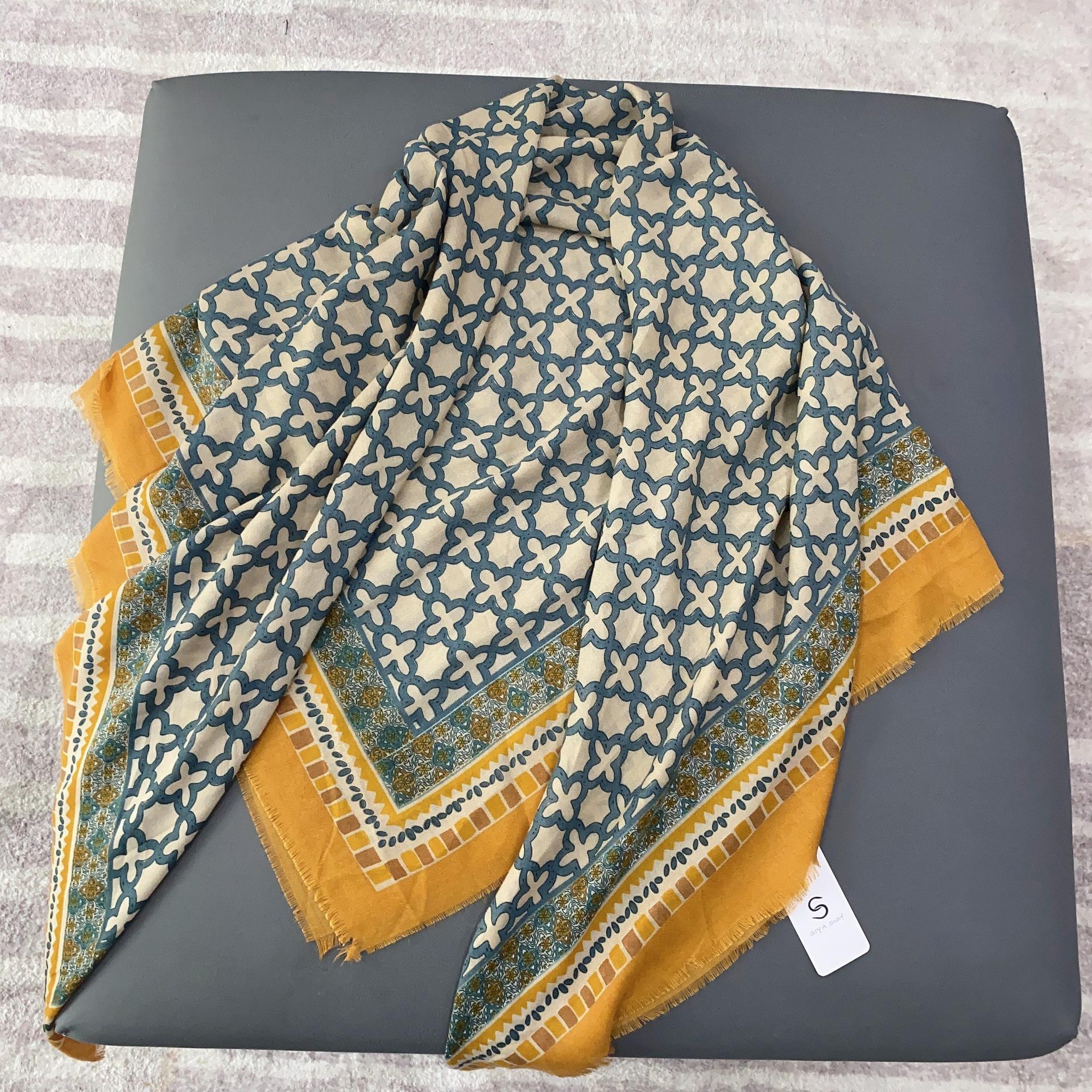 

Новый простой и универсальный шарф на ощупь хлопок и лен, четырехсторонняя бахрома, весна и лето, большой квадратный шарф, шаль, пляжное полотенце для морского побережья