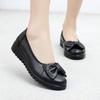 2025 Spring and Autumn Leather Shoes Women's Flat Bottom Shallow Mouth Middle-aged Mother Shoes Soft Sole Non-slip Black Work Shoes Large Size Si