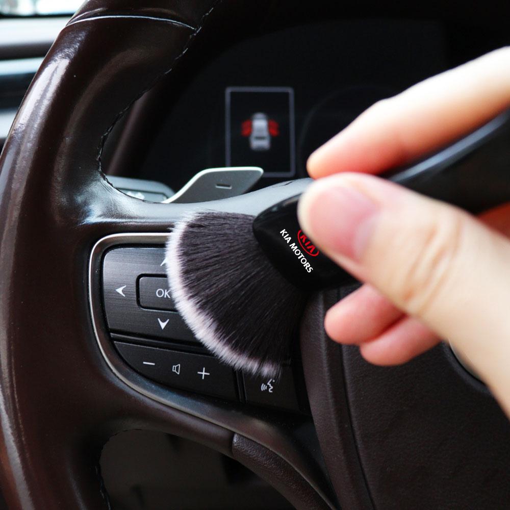 Car Interior Cleaning Brush Air Conditioner Cleaning Tools Air Outlet Dust Double-ended Soft Brush for Kia Rio Soul Picanto EV6 Xmwcj44