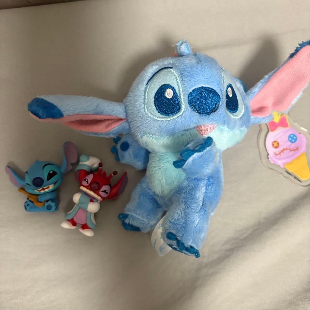 Stitch stuffed toy and figure set