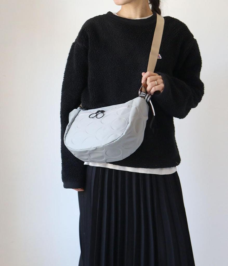 Basara Zeta Half-Moon Shoulder Bag, Water-Repellent, 1414819 (Gray (11))