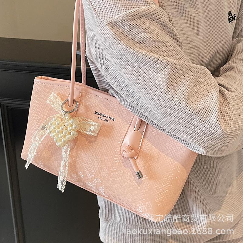 Premium foreign gas bag women's large capacity 2025 new niche summer snakeskin pattern shoulder underarm bag tote bag