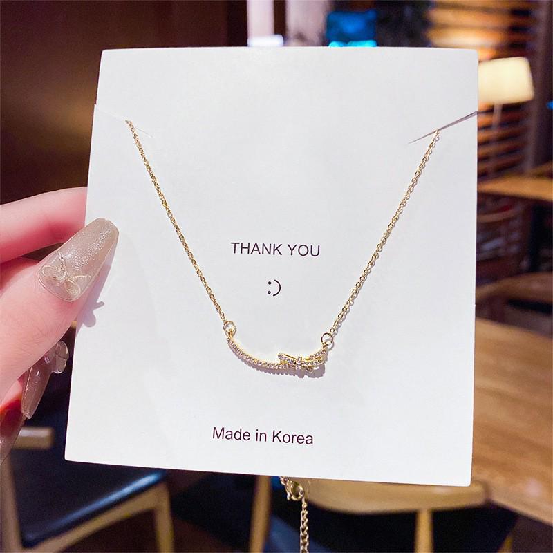 Minimalist Clavicle Necklace: Japanese & Korean Style, Luxurious Real Gold-Plated Titanium Steel Pendant for Women