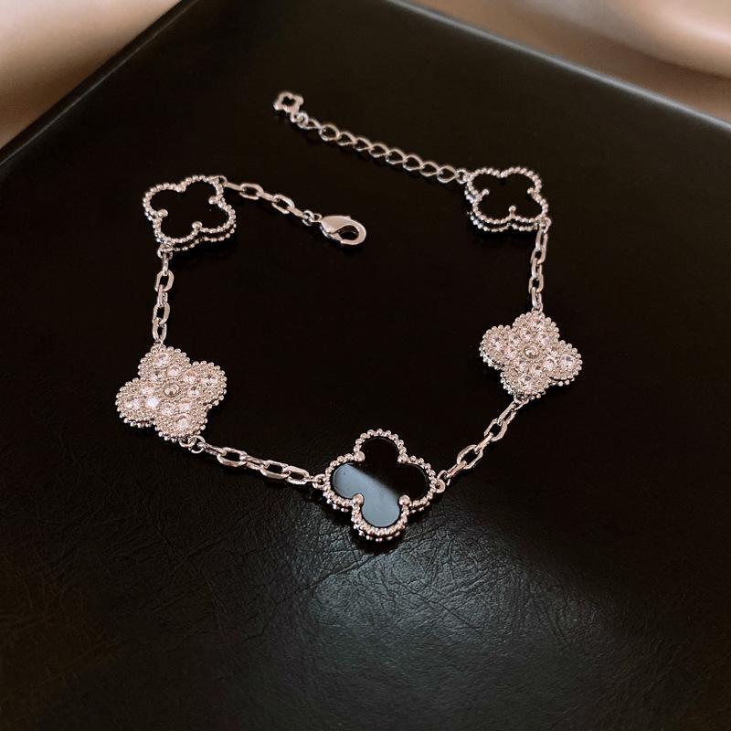 Women's Four-leaf Clover Bracelet Zircon Flower Bracelet Fashionable Exquisite Bracelet Temperament High-end Hand Jewelry