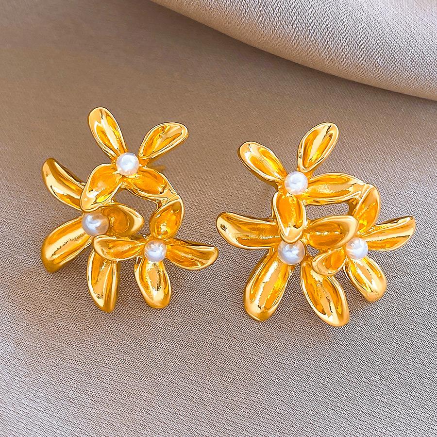 Metal glossy flower pearl stud earrings versatile earrings retro temperament earrings