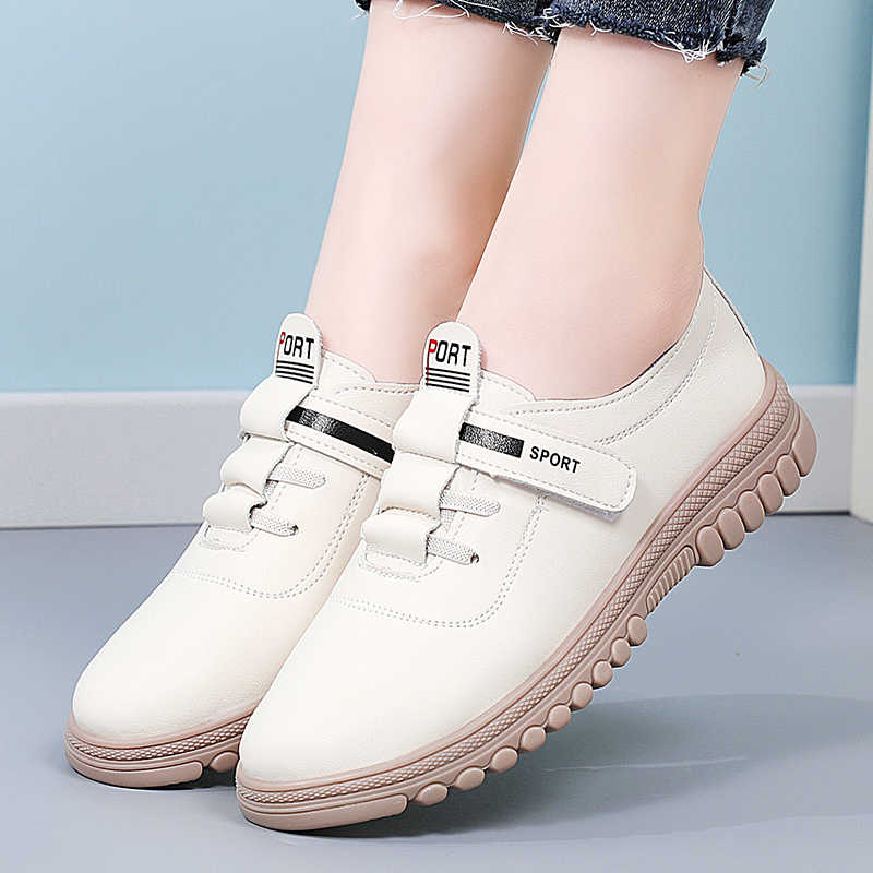 Lazy Very Warm White Women's Sports Shoes Running Black White Sneakers High Quality Brands Excercise Particular Leisure