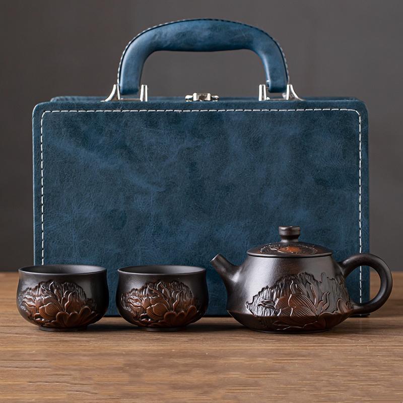 

Фиолетовый керамический старинный чайник, резной чайник кунг-фу, устройство для приготовления чая пуэр, чайные наборы, подарки на день рождения для любимых, старших и друзей Three-piece Set